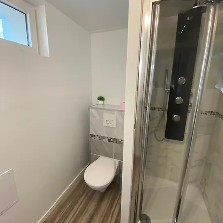 住宿加早餐酒店 Meuble Circuit 24h *